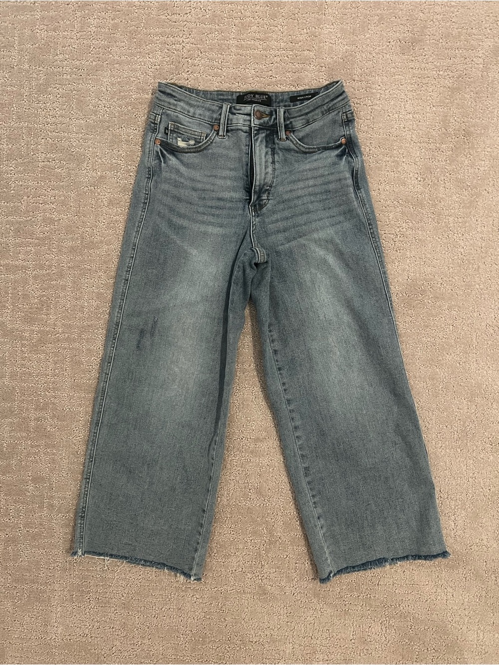 Judy Blue Light Blue Wide-Leg Cropped Jeans